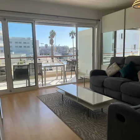 7 Degrees South Apartment
