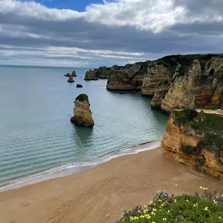 7 Degrees South Apartment